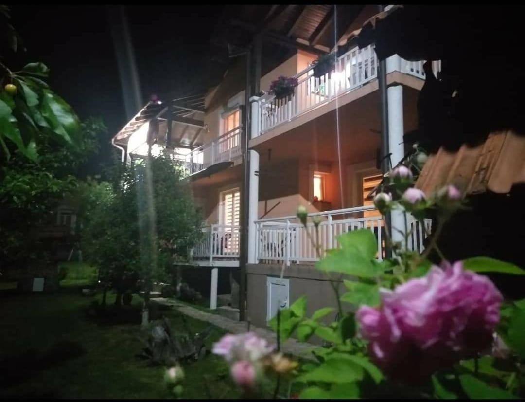 Apartmani Gs ***** Zavidovici Exterior photo