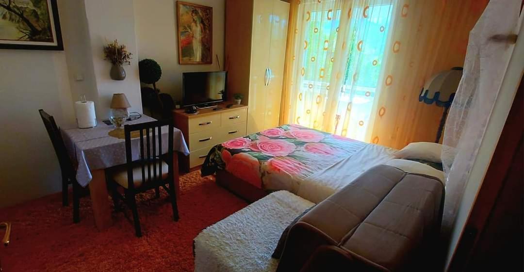 Apartmani Gs ***** Zavidovici Exterior photo